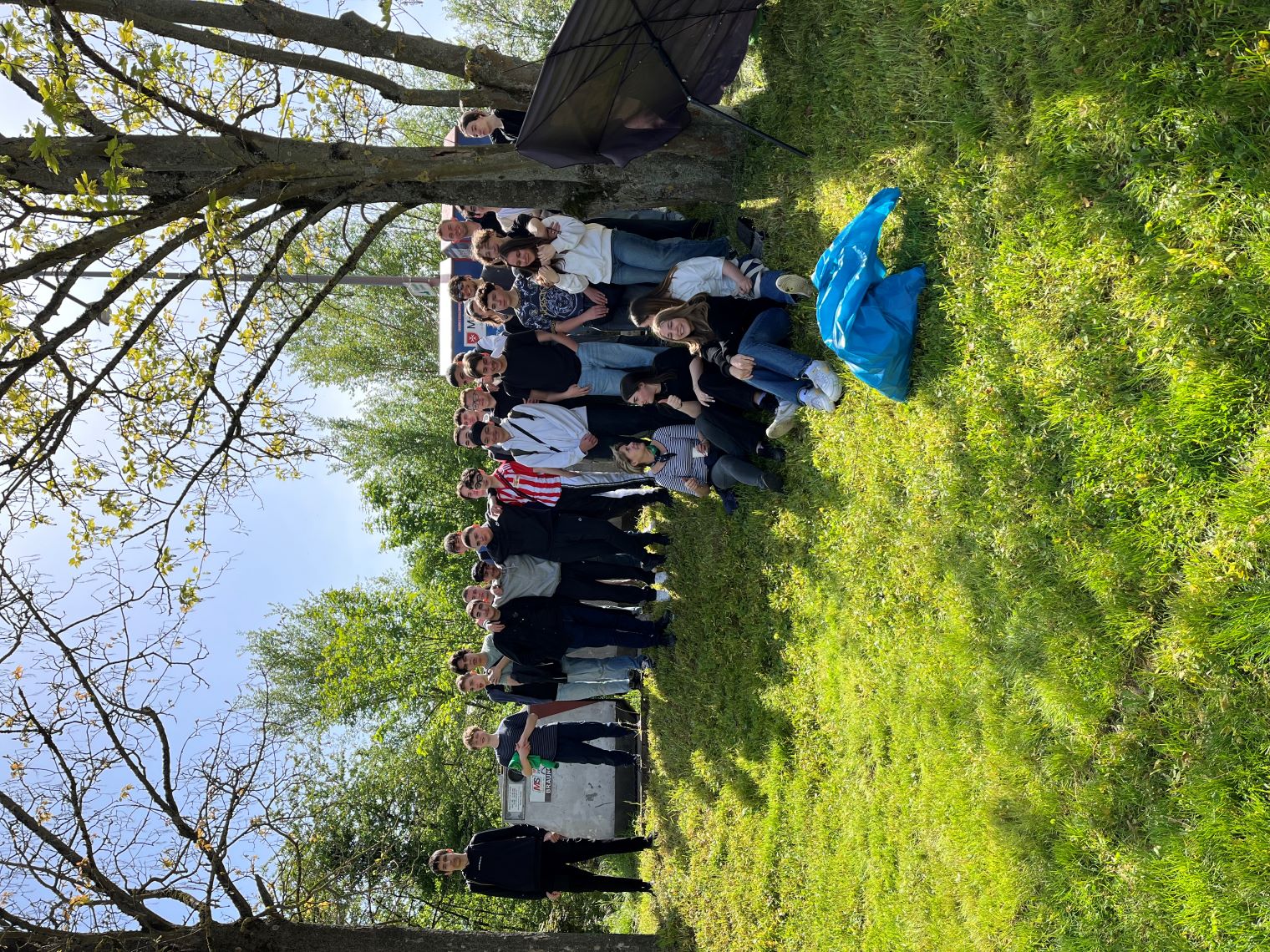 Alles fein in Erbenheim: Sonnenschirm und Getränkebecher