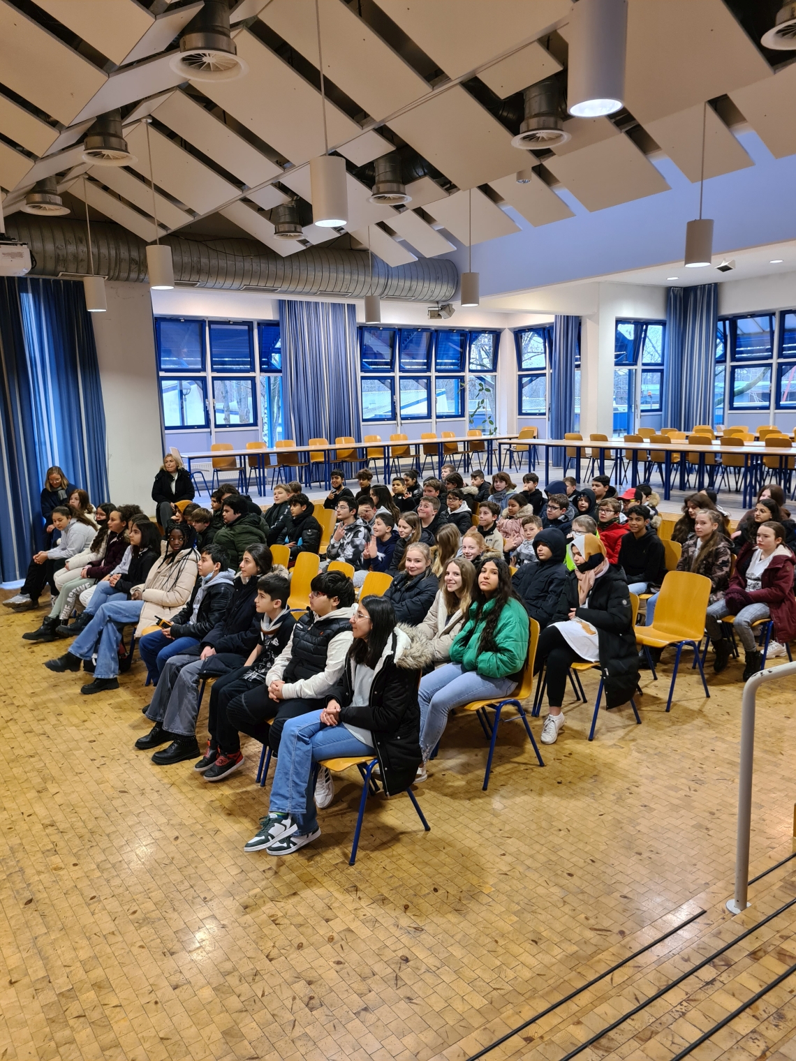 22 12 07 Vorlesewettbewerb 2 hermann-ehlers-schule-wiesbaden