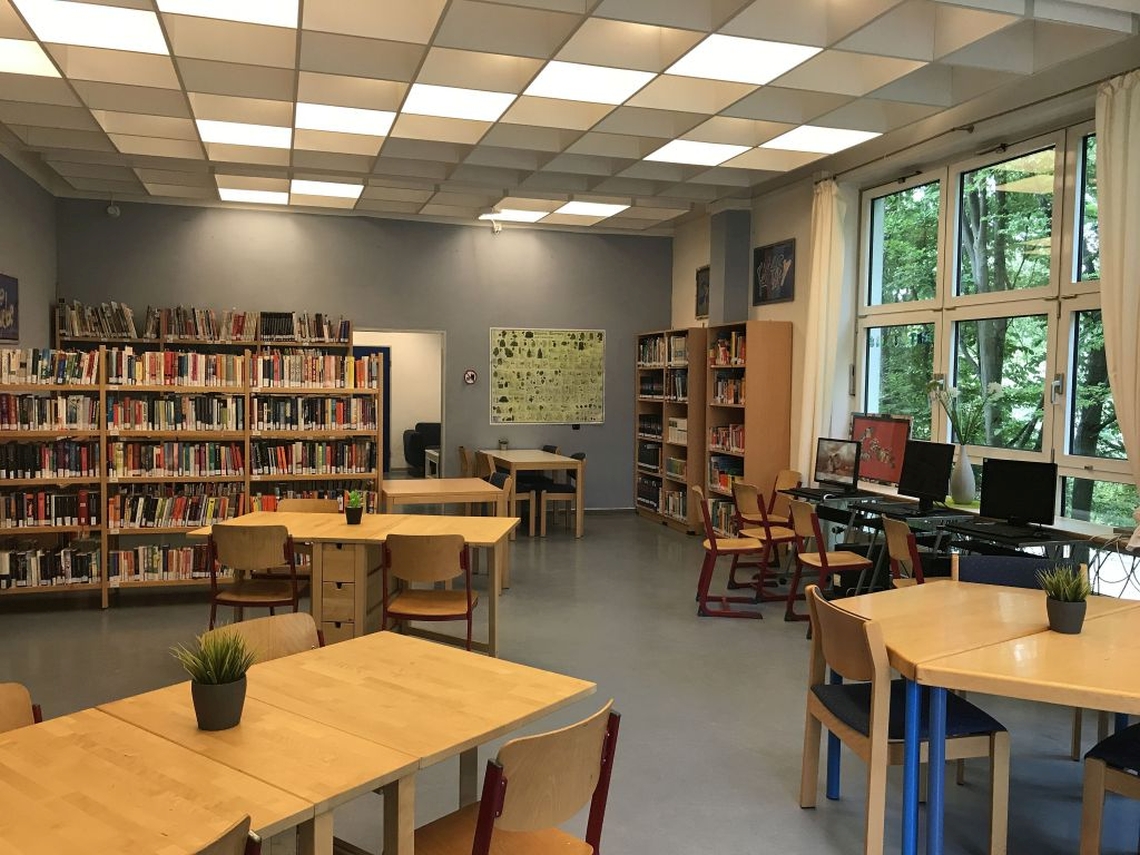 06 20 Bibliothek 4 hermann-ehlers-schule-wiesbaden